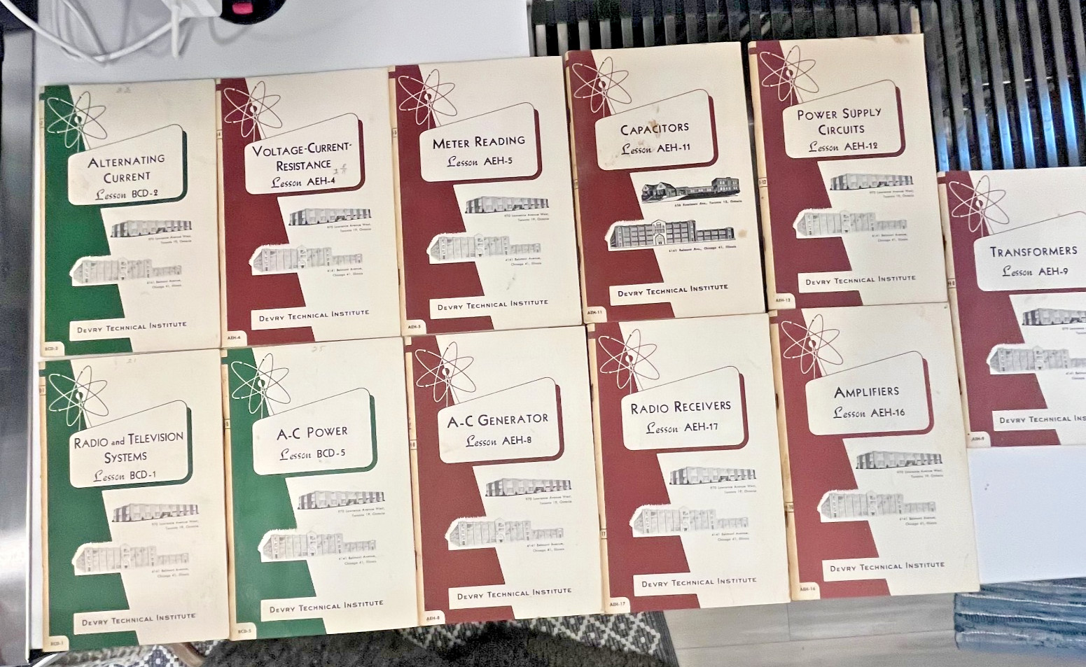 Lot of 11 DeVry Technical Institute Lessons Classes Booklets from the 1960’s
