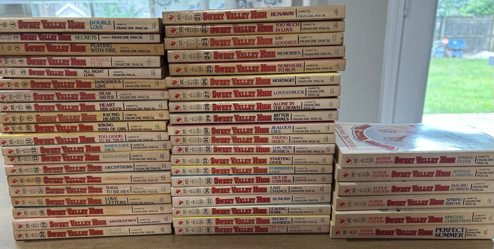 Sweet Valley High Lot Of 46 Vintage Paperback Books By Francine Pascal