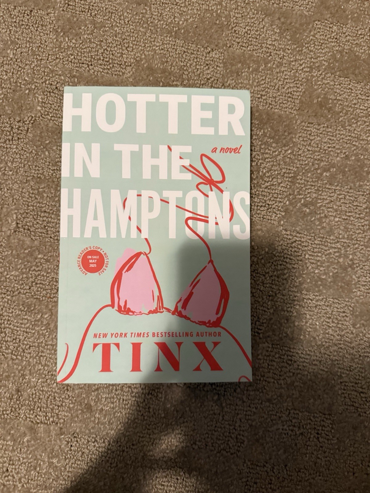 Hotter in the Hamptons by Tinx (2026, Trade Paperback)
