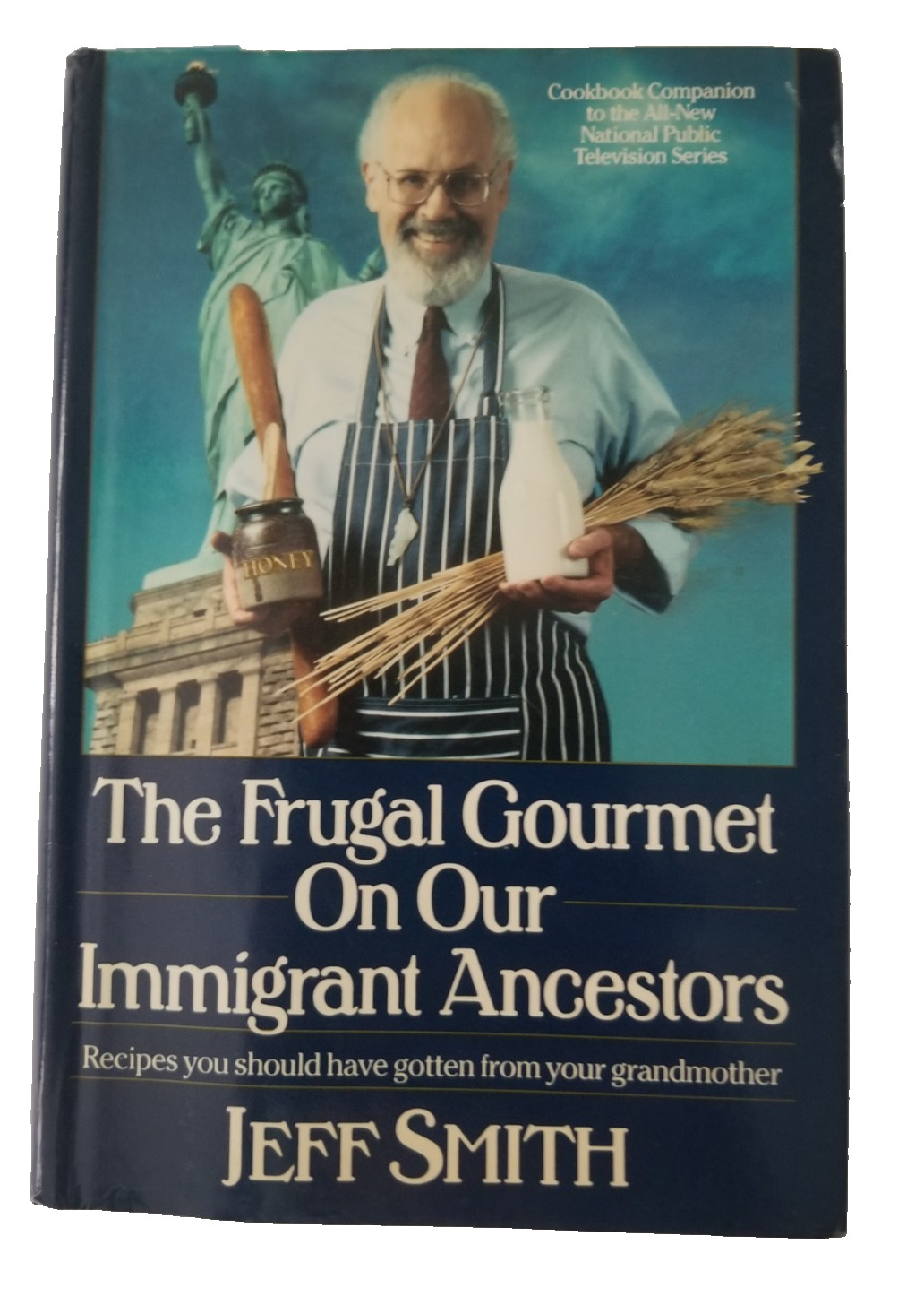 Vintage Cookbook Frugal Gourmet Immigrant Ancestors Hardcover 538 Pages READ