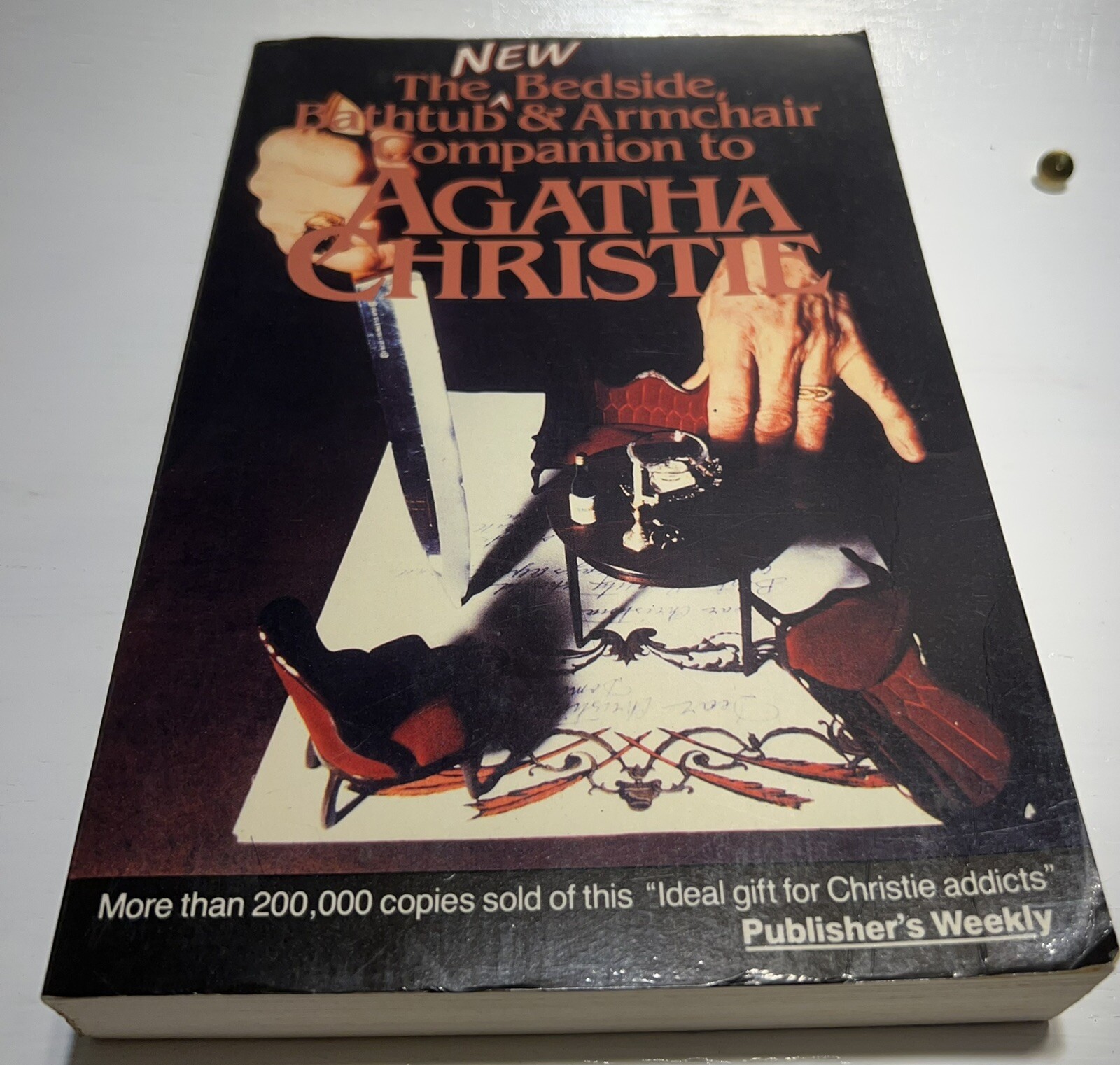 The New Bedside, Bathtub and Armchair Companion to Agatha Christie (1979, Pap…