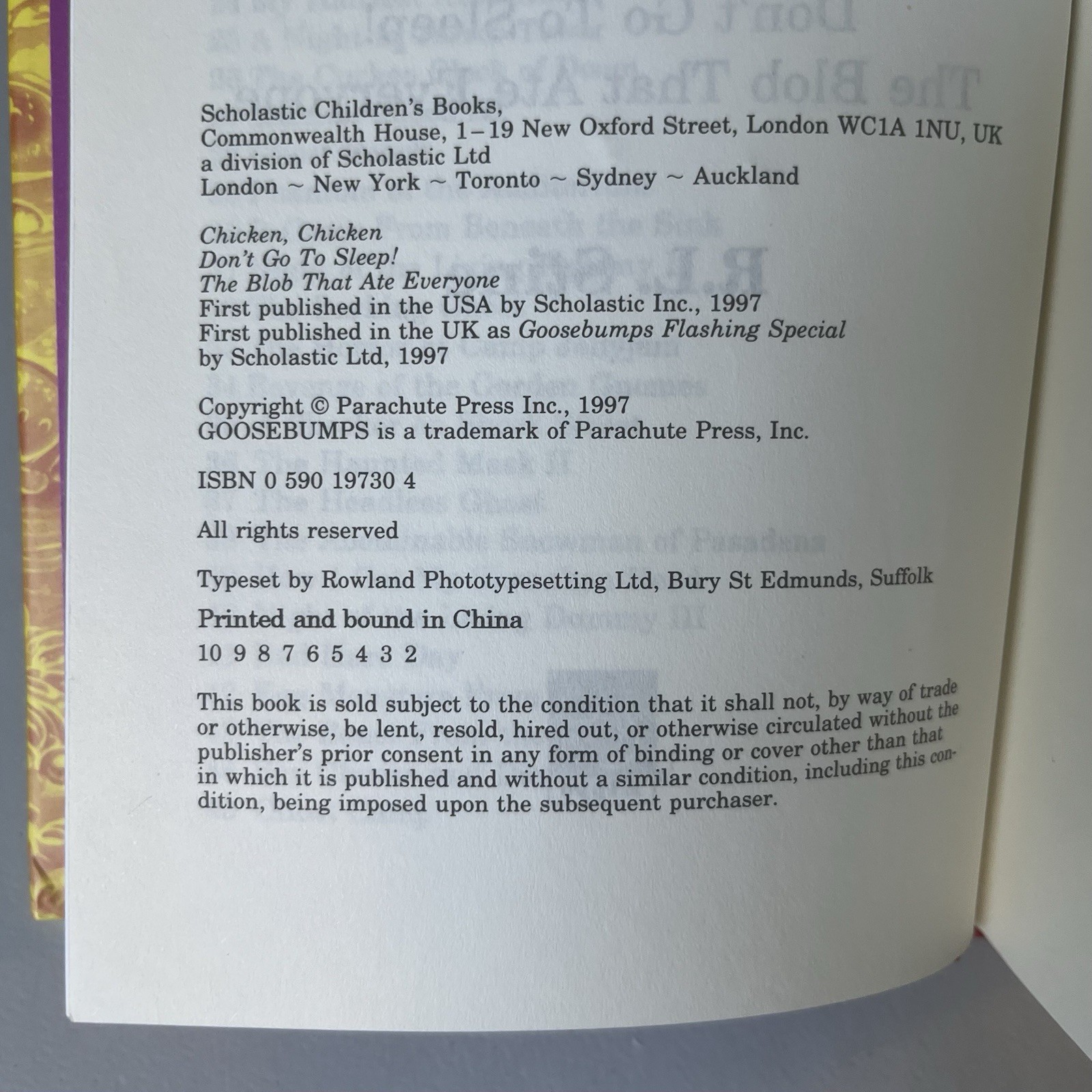 Goosebumps Flashing Special 1997 UK Hardcover R.L. Stine Compilation #53 #54 #55