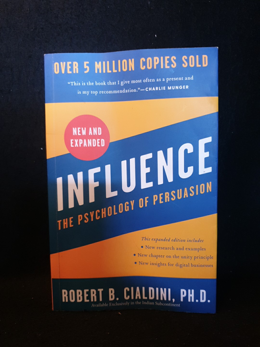Influence The Psychology of Persuasion Robert Cialdini 2021 Expanded PB