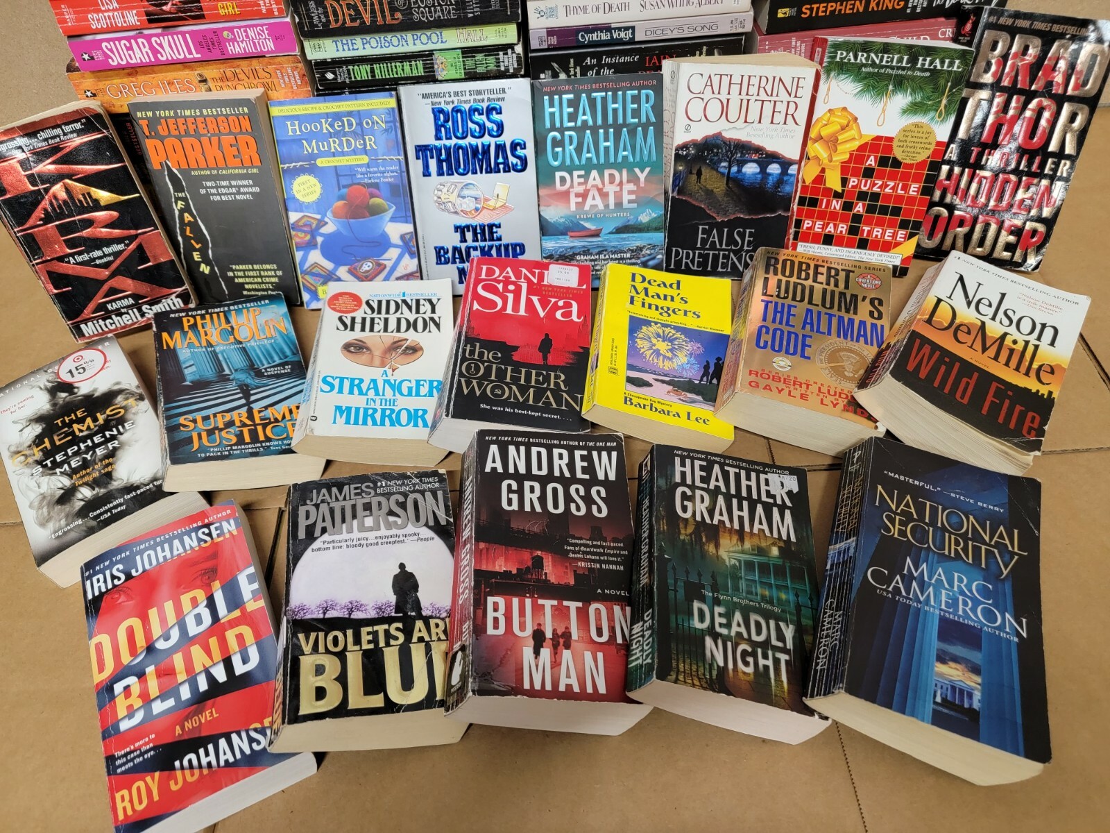 Lot of 20 Mystery Thriller Fiction Paperbacks Popular Author Books MIX UNSORTED