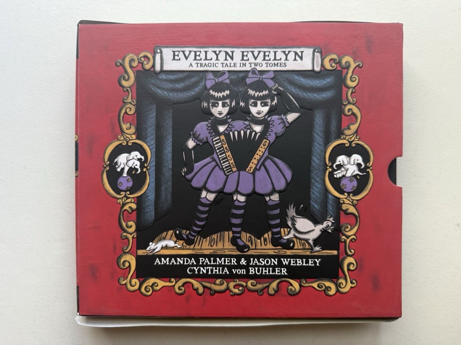 Evelyn Evelyn A Tragic Tale In Two Tomes Dark Horse 2011 Hardcover with Slipcase