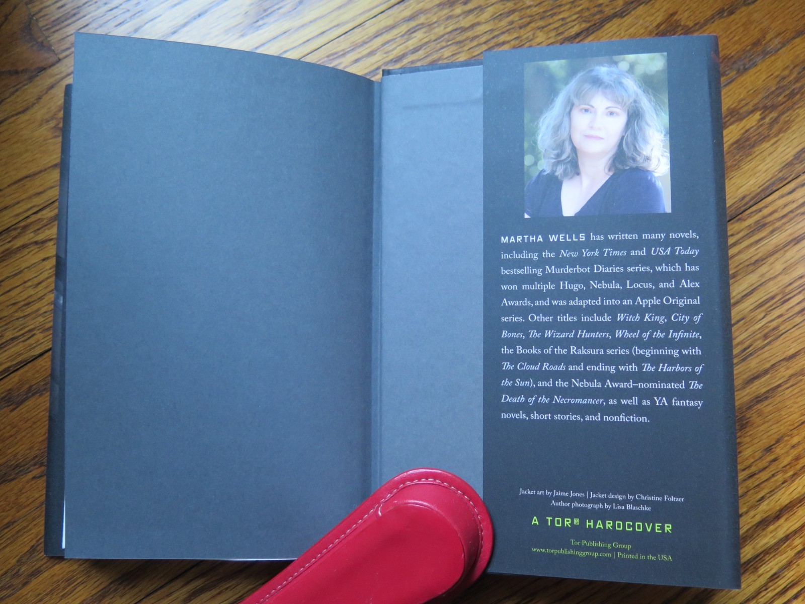 SIGNED by Martha Wells | PLATFORM DECAY| 1st Edition, 1st Printing | Murderbot