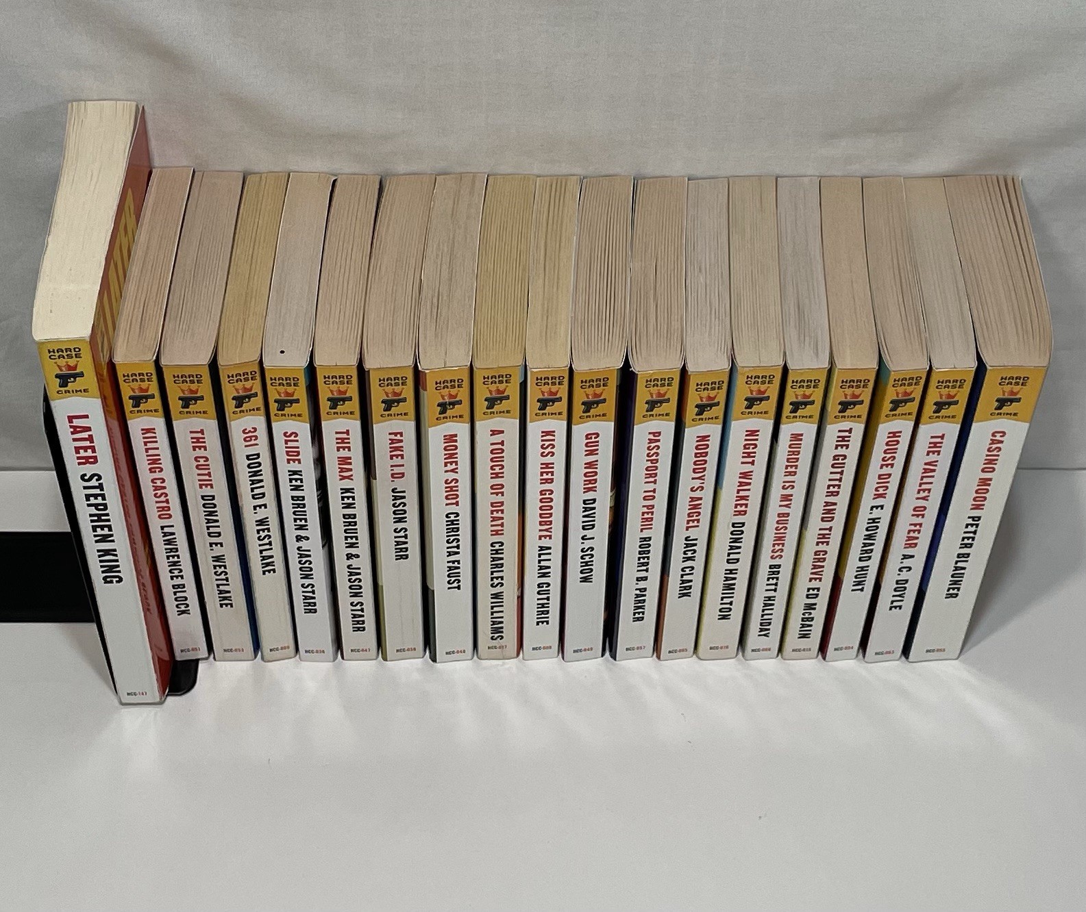 HARD CASE CRIME Book Lot 19 — Stephen King Lawrence Block Westlake Peter Blauner