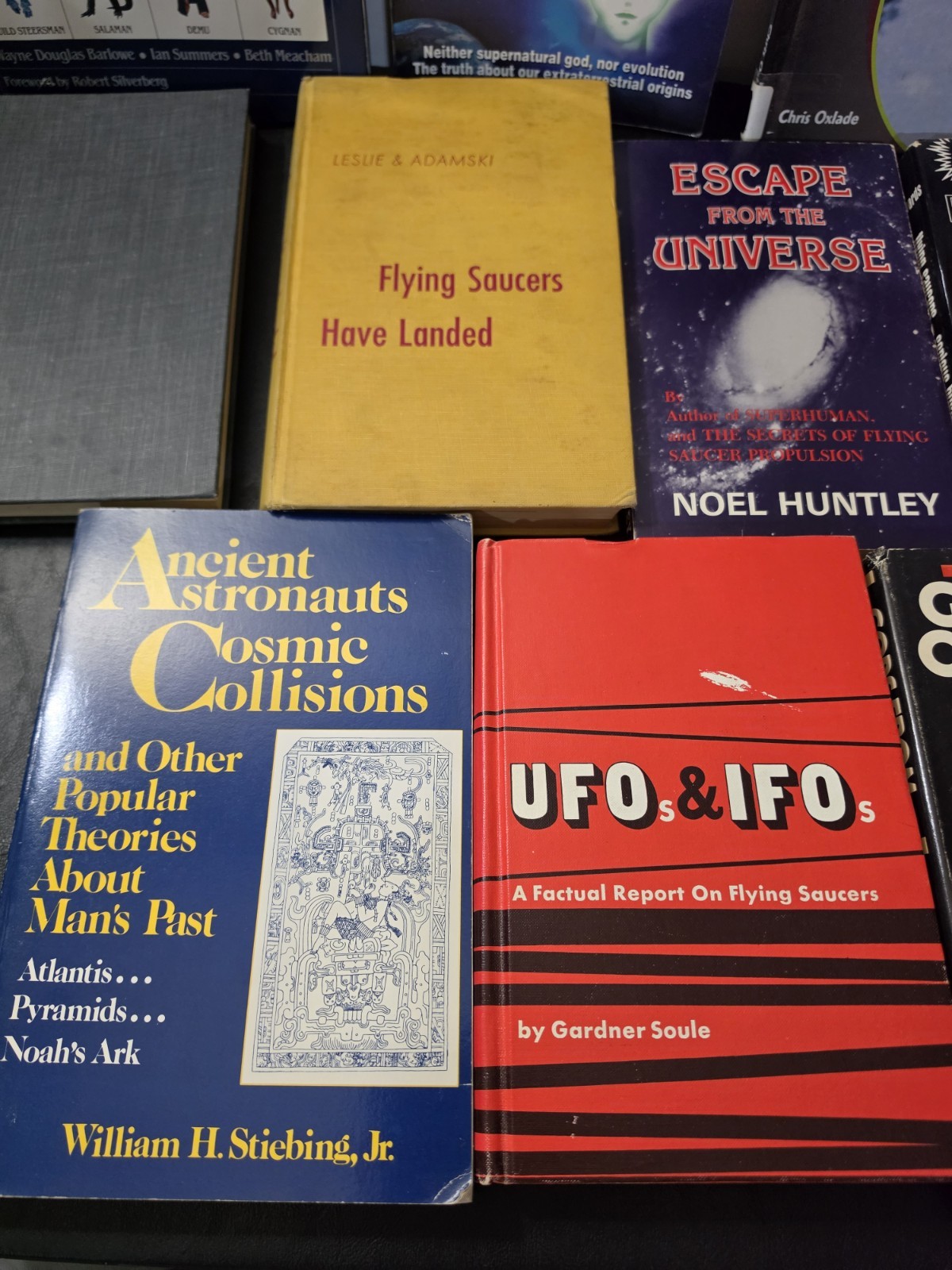 Excellent Lot Of TEN HTF To Very Rare Books On Extraterrestrials / Aliens / UFOs