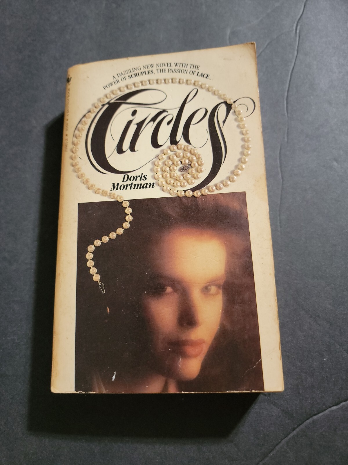 Circles, Mass Market Paperback, by Mortman, Doris E