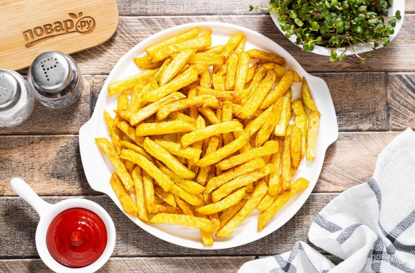 
            Как готовить во фритюре дома: правила, температура и лучшие продукты        